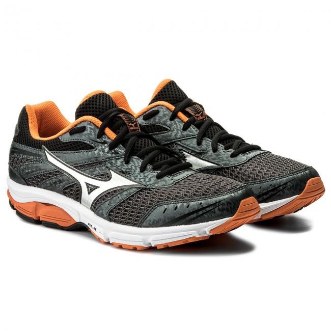 Mizuno Wave Zest